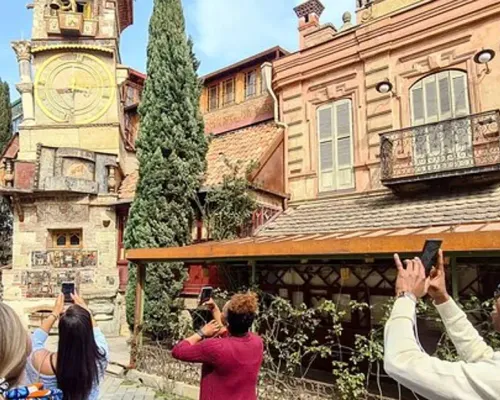 Tbilisi Walking Tour with Cable Cars, Wine Tasting and Traditional Bakery
